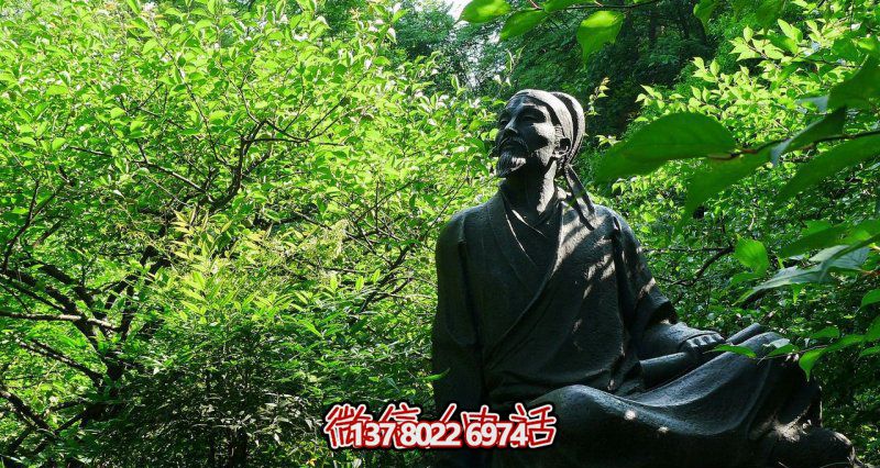 古代名人李白青銅雕塑,讓花園廣場坐擁舊韻 古代名人李白青銅雕塑,讓花園廣場坐擁舊韻