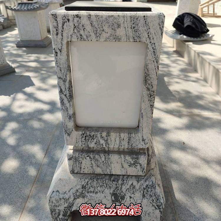 新中式花崗巖太陽能石燈，讓你的庭院更加精致