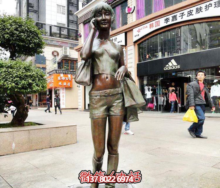 精美銅雕女孩雕塑——帶你暢游街頭，體驗夢幻快樂時光