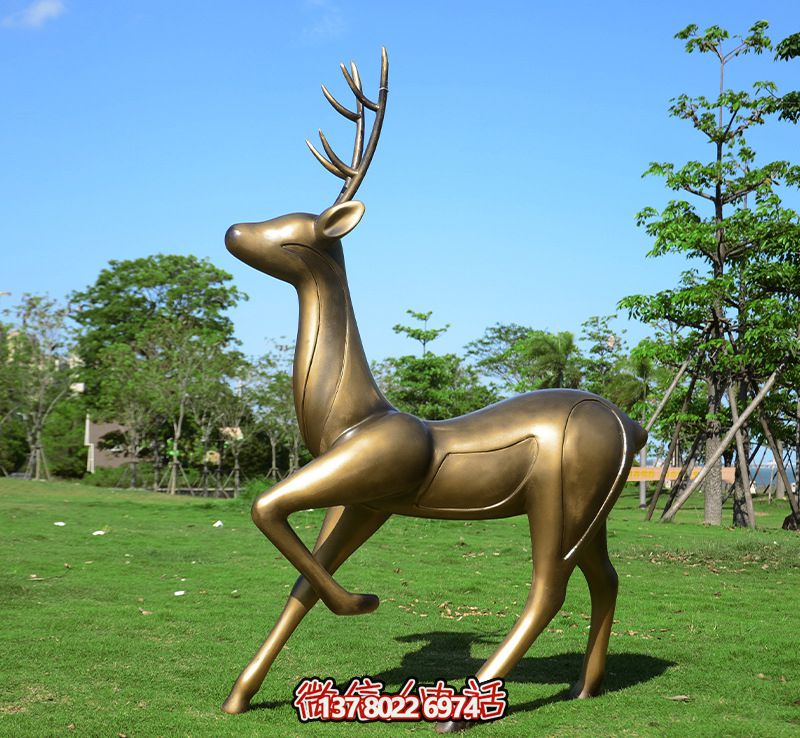 鹿行走戶(hù)外園林雕塑 鹿行走戶(hù)外園林雕塑