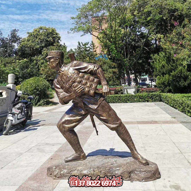 沖鋒，仿銅戰(zhàn)士雕塑——玻璃鋼的藝術(shù)之作