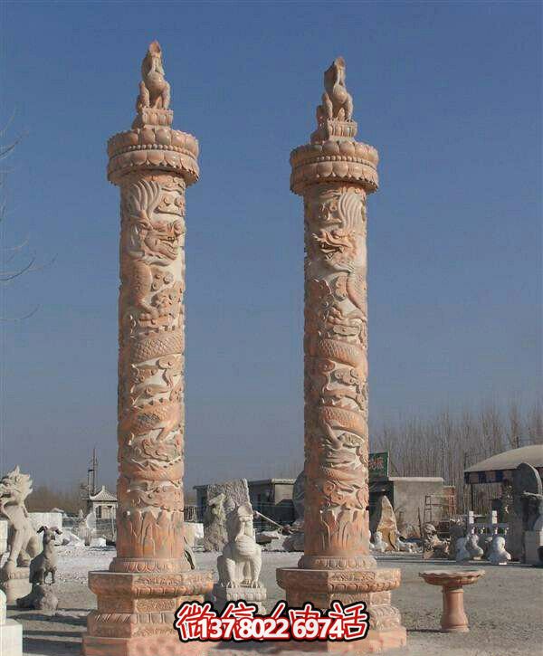 雕塑晚霞紅，炫彩華表美景