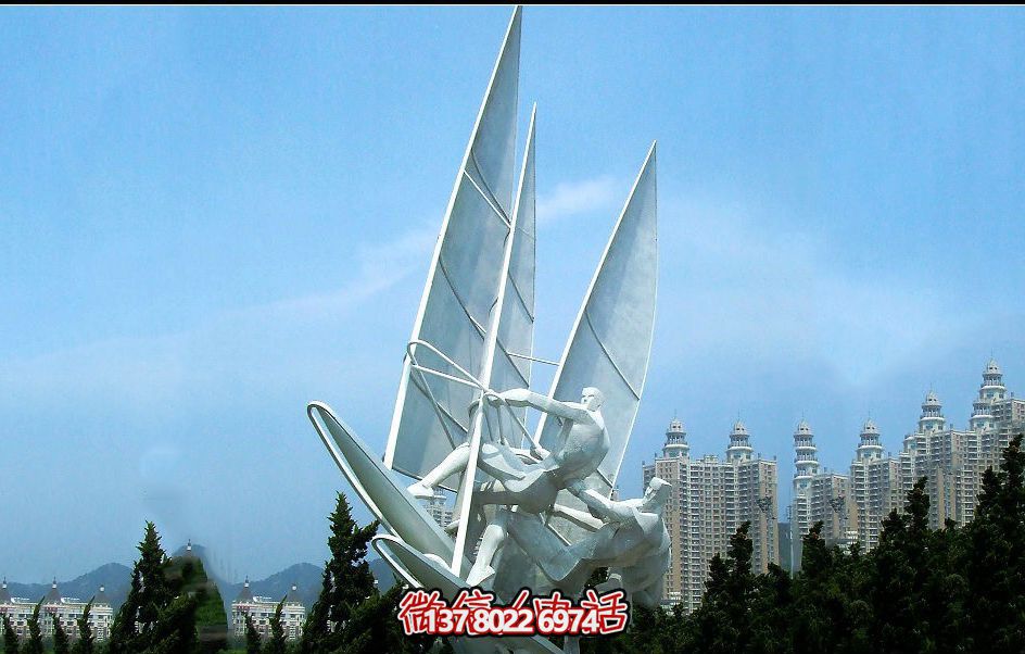 精美別墅鏤空雕塑點綴園林景觀，打造創意帆船
