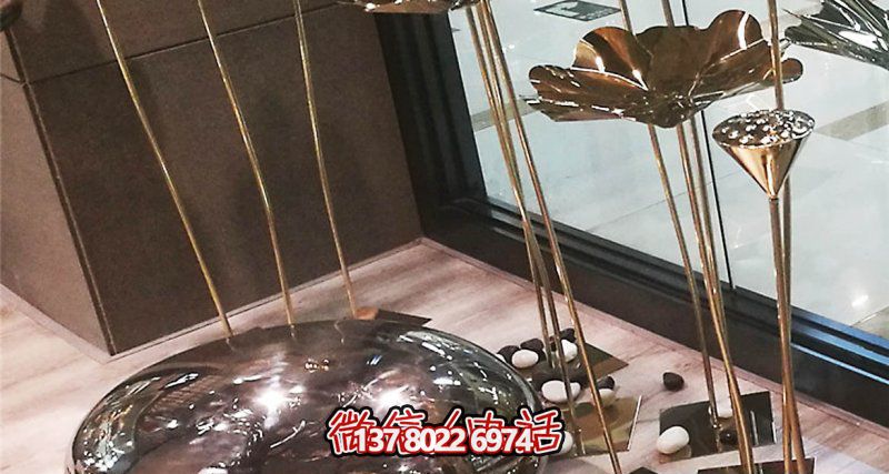 室內(nèi)裝飾蓮蓬雕塑，用不銹鋼鵝卵石點(diǎn)綴