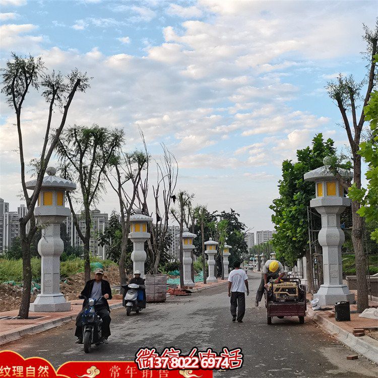 精美絕倫的大型石雕燈籠，專為園林路燈定制