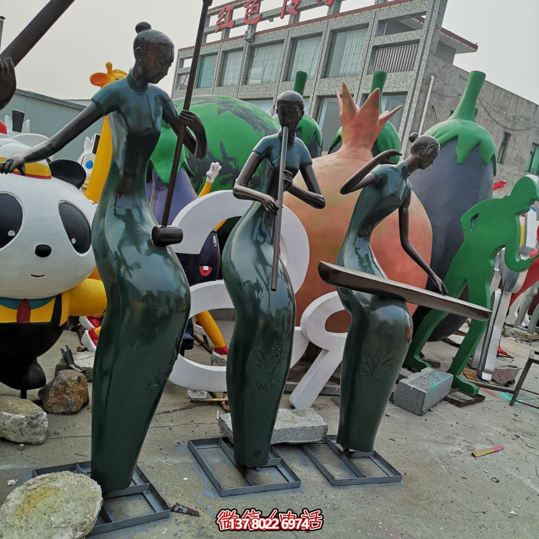 學院商場戶外演奏人物玻璃鋼雕塑 學院商場戶外演奏人物玻璃鋼雕塑