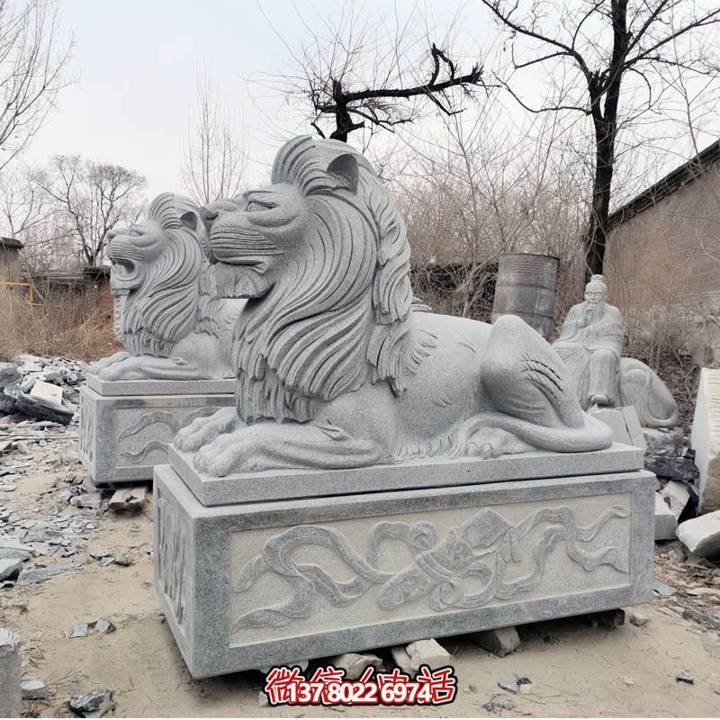 公園大理石石雕臥著的獅子雕塑 公園大理石石雕臥著的獅子雕塑