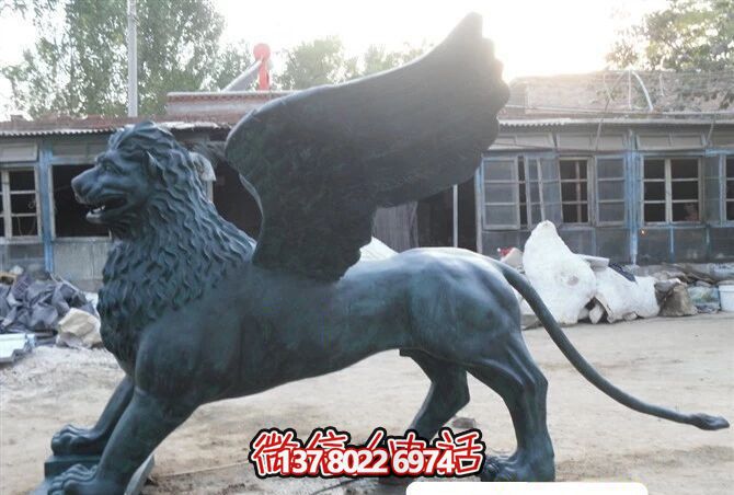 大型玻璃鋼彩繪長(zhǎng)翅膀的獅子雕塑 大型玻璃鋼彩繪長(zhǎng)翅膀的獅子雕塑